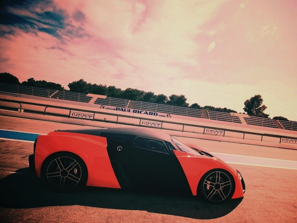Marussia на треке обои