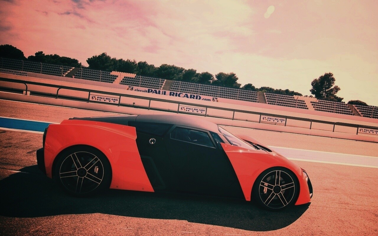 Marussia на треке обои