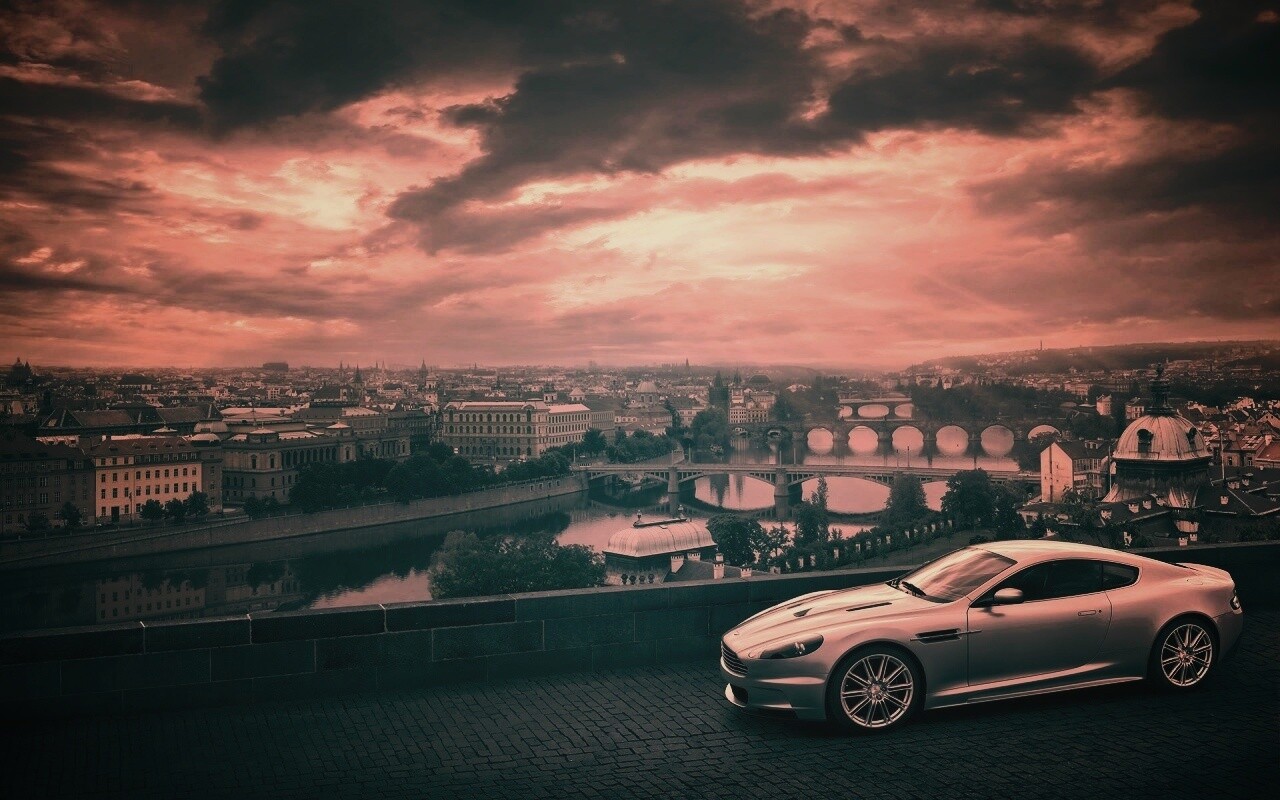 Aston Martin в городе обои