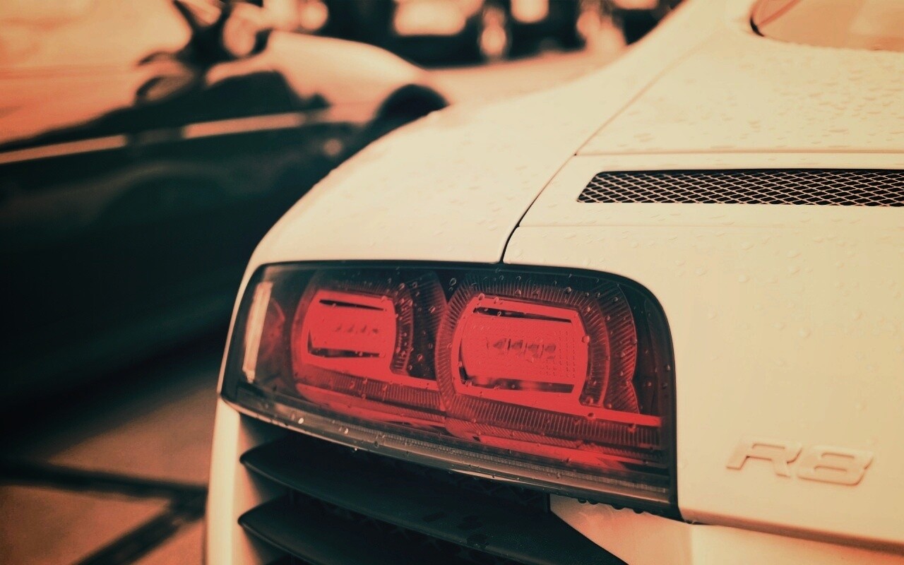Задняя фара Audi R8 обои