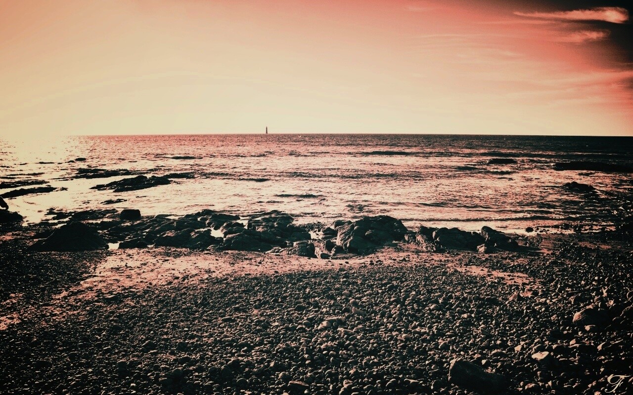 Чёрно-белое фото побережья обои