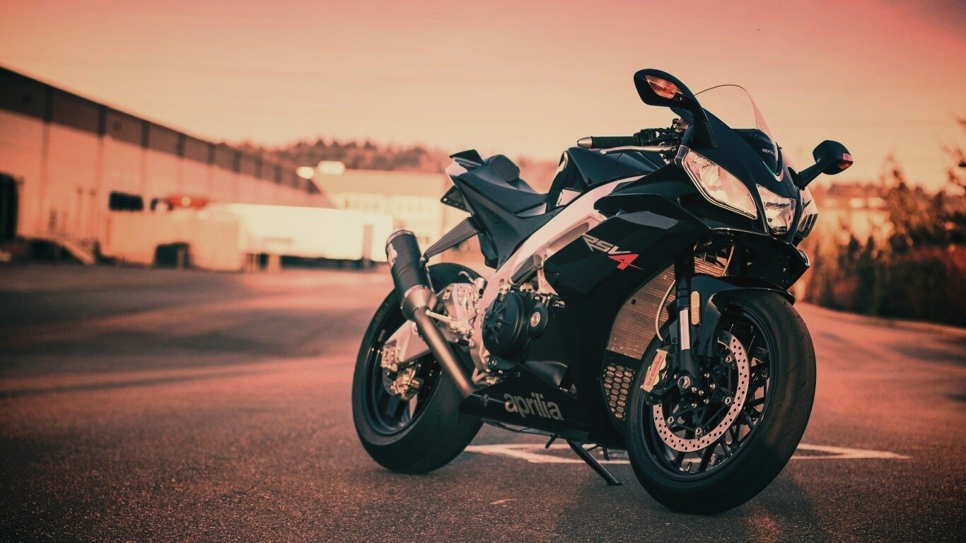 Aprilia RSV4 обои