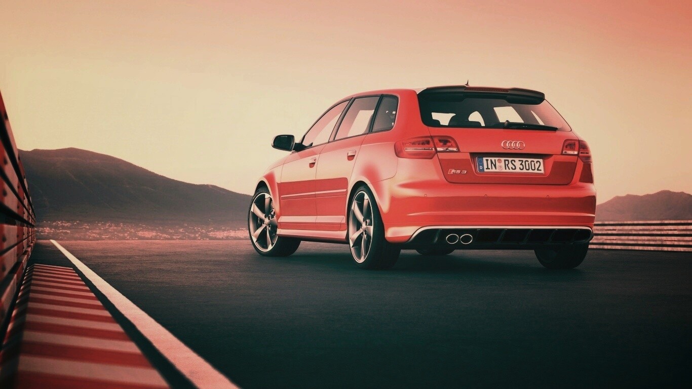 Audi модели RS3 сзади обои