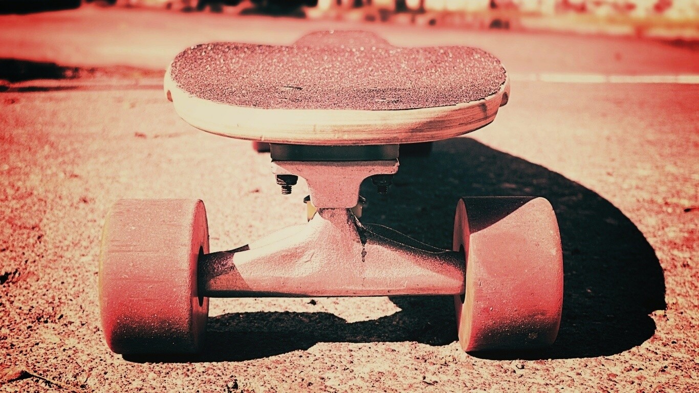 Скейтборд на солнце обои
