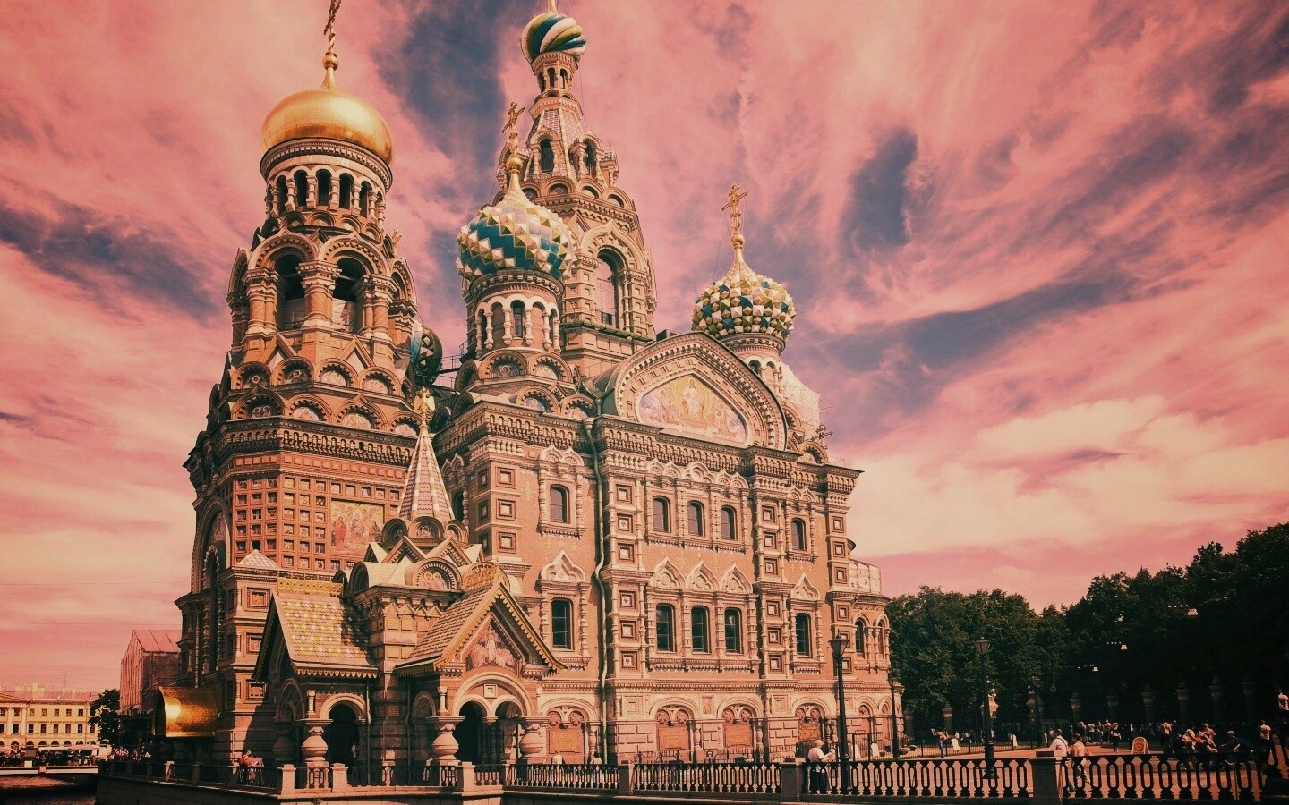 Спас на крови обои