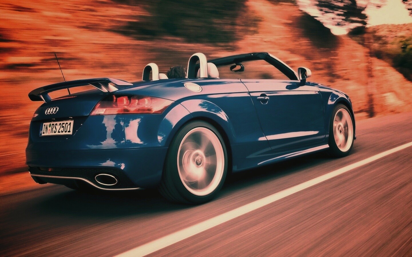 Синий кабриолет Audi обои