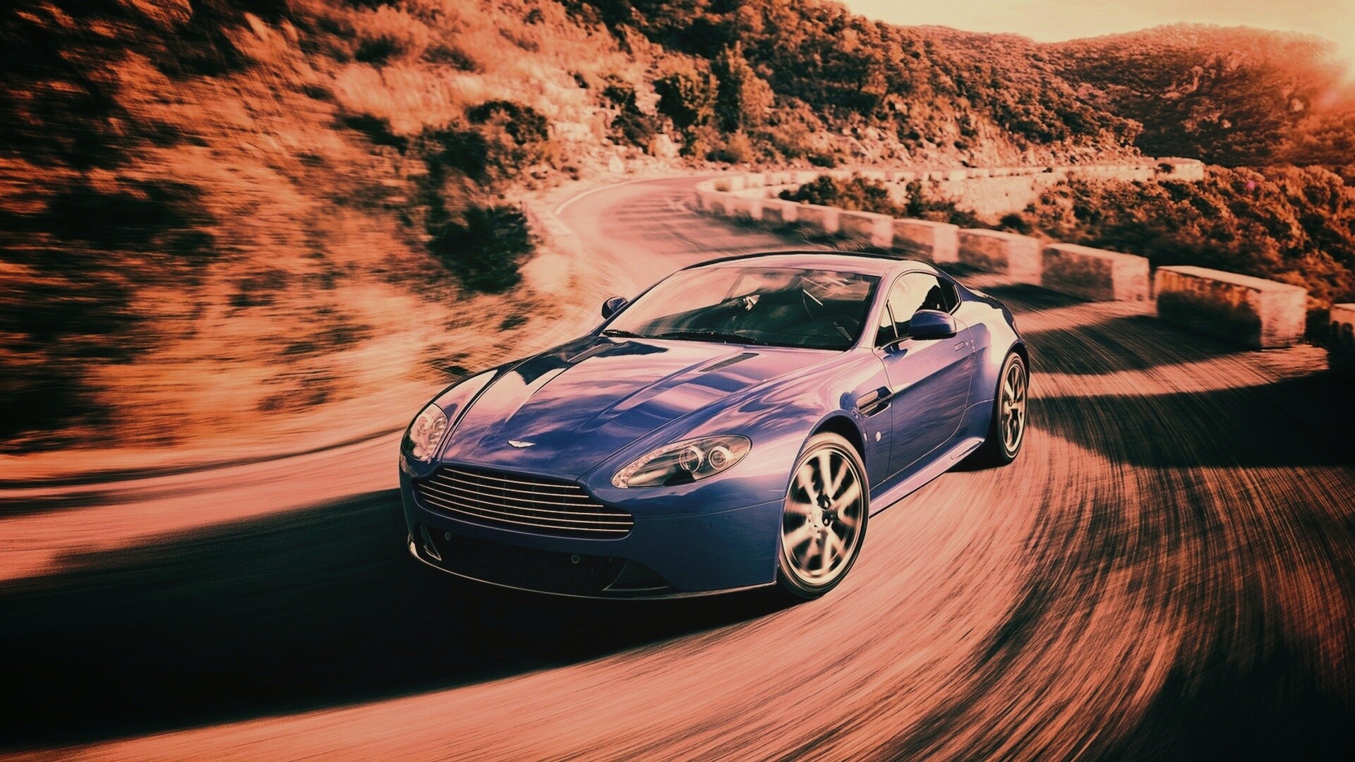 Синий Aston Martin обои