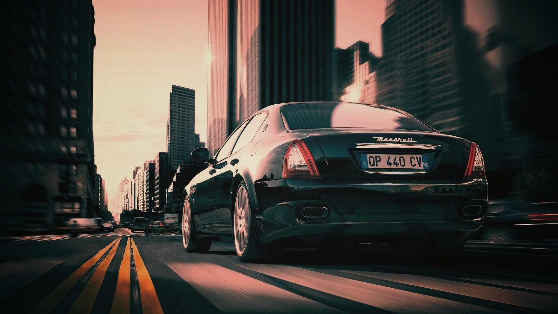 Maserati Quattroporte в городе обои