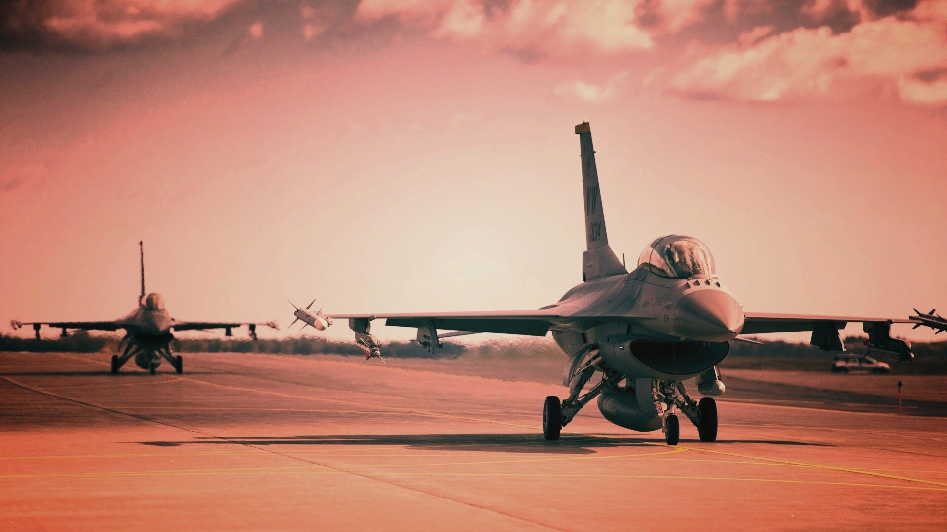 Истребители f16 Falcon на взлетной полосе обои