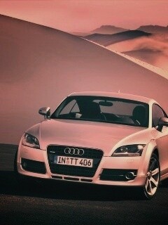 Audi TT на фоне снега обои