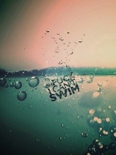 Oh fuck i cant swim обои