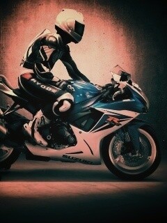 Suzuki и мотоциклист обои