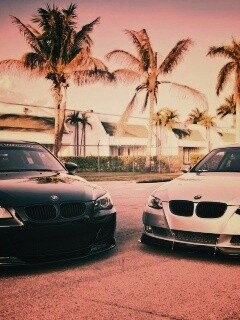 Чёрный и серебристый BMW обои