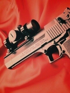 Пистолет Desert Eagle с прицелом обои