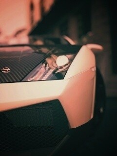Lamborghini с карбоновым багажником обои