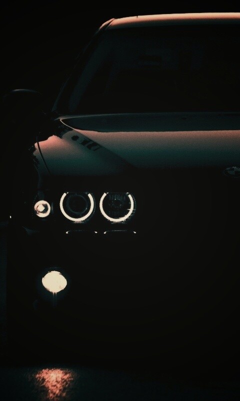 Чёрный BMW обои