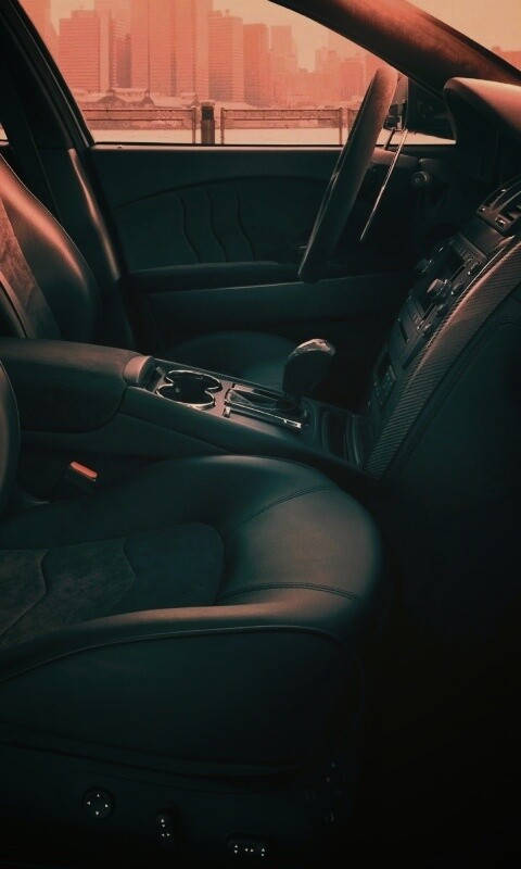 Салон мазерати quattroporte обои
