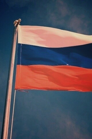 Флаг России на флагштоке обои