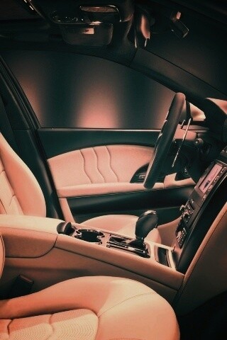 Салон Мазерати Quattroporte обои