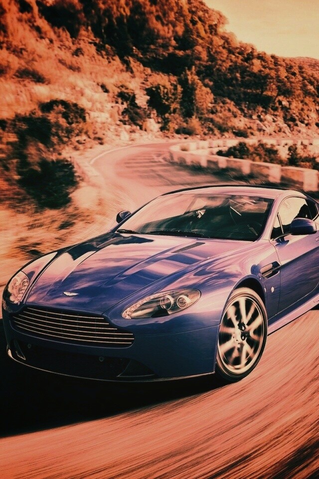 Синий Aston Martin обои