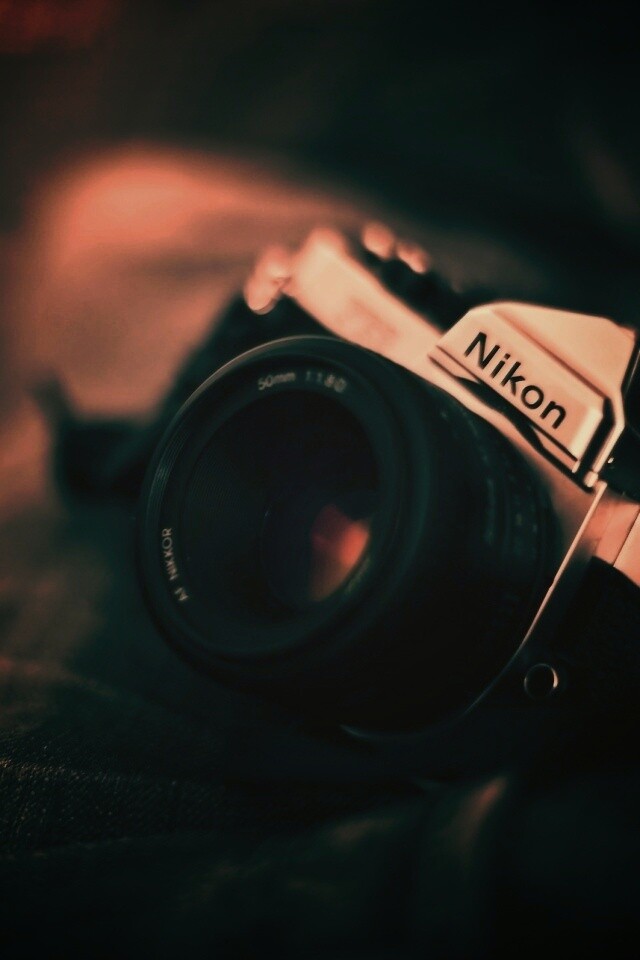 Плёночный фотоаппарат Nikon обои