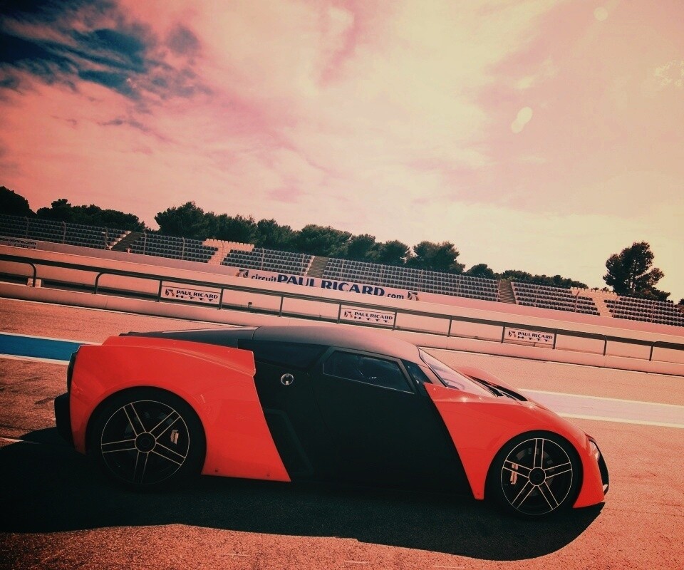 Marussia на треке обои