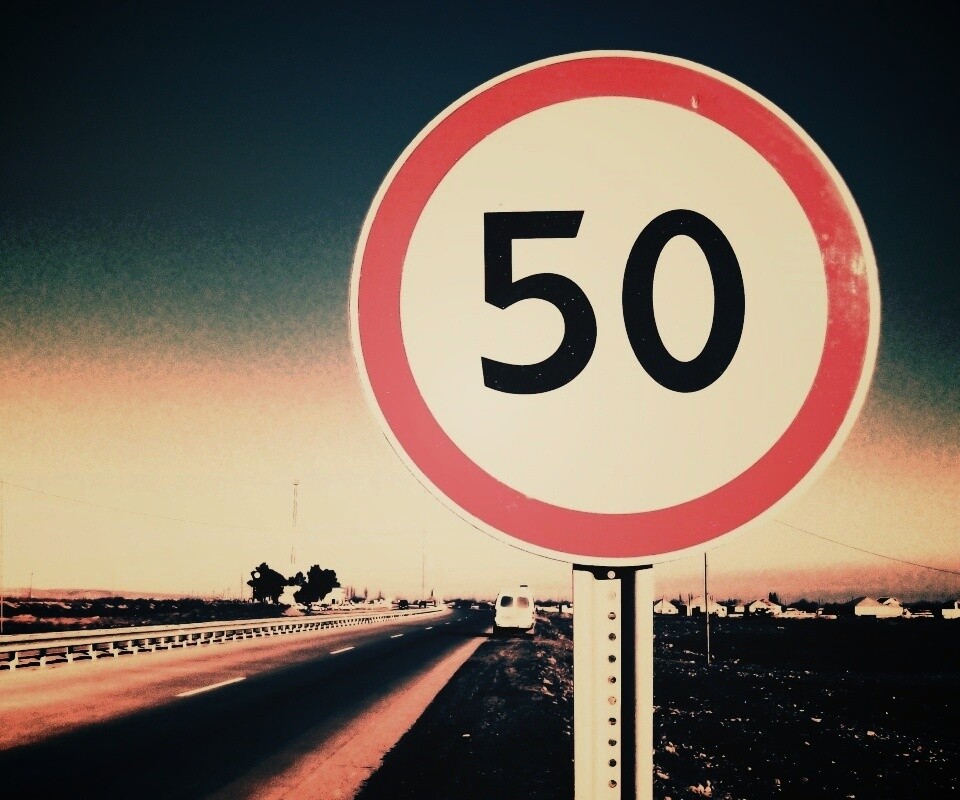 Ограничение скорости 50 км/ч обои