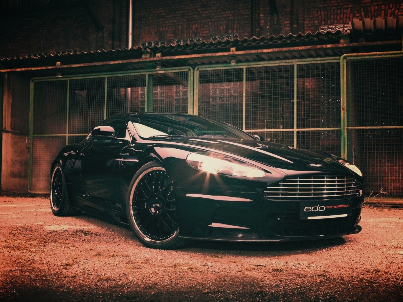 Aston Martin обои