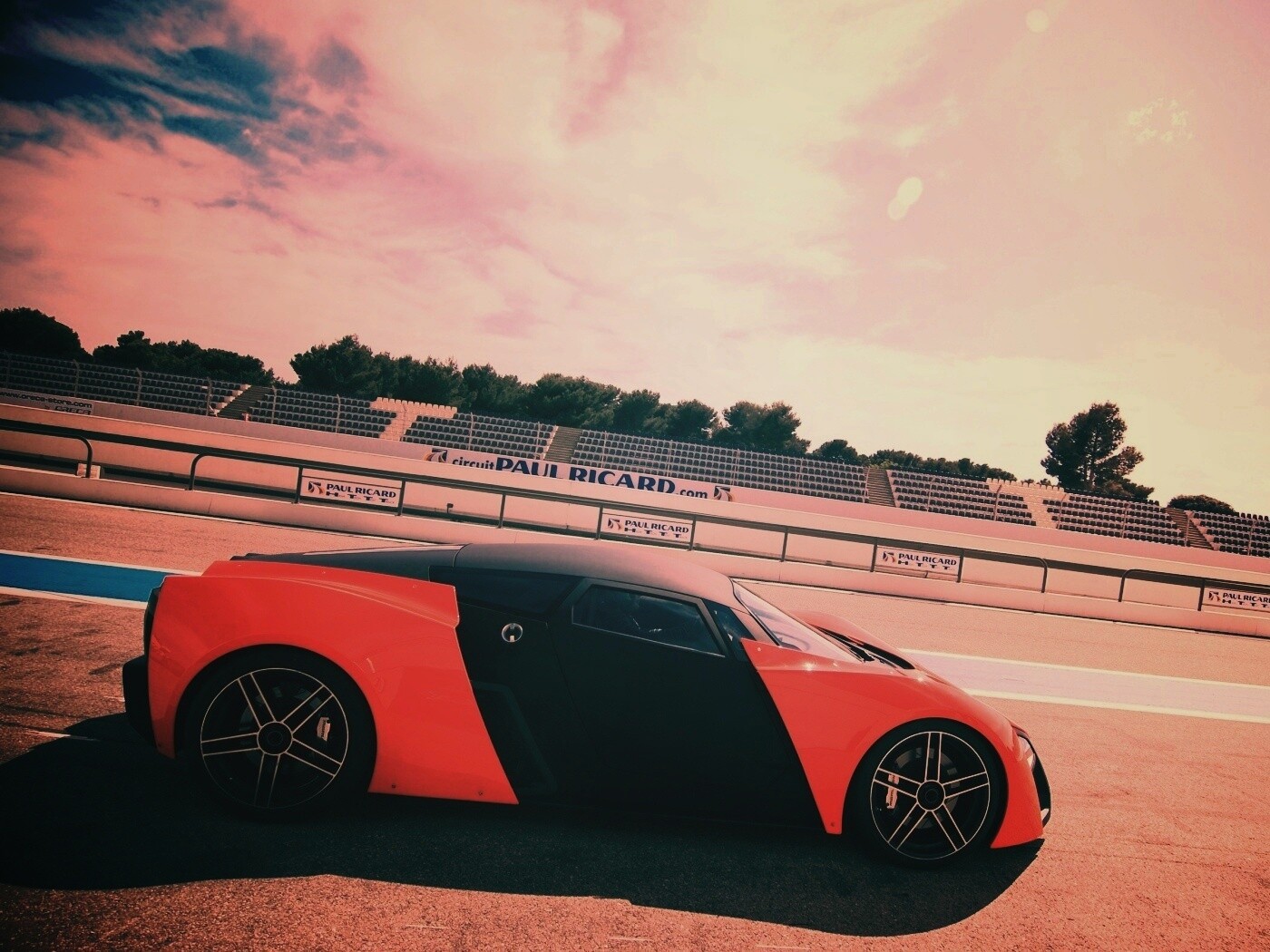 Marussia на треке обои