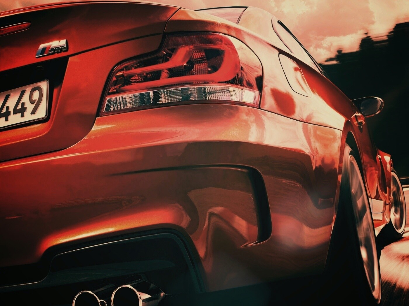 BMW входит в поворот на треке обои