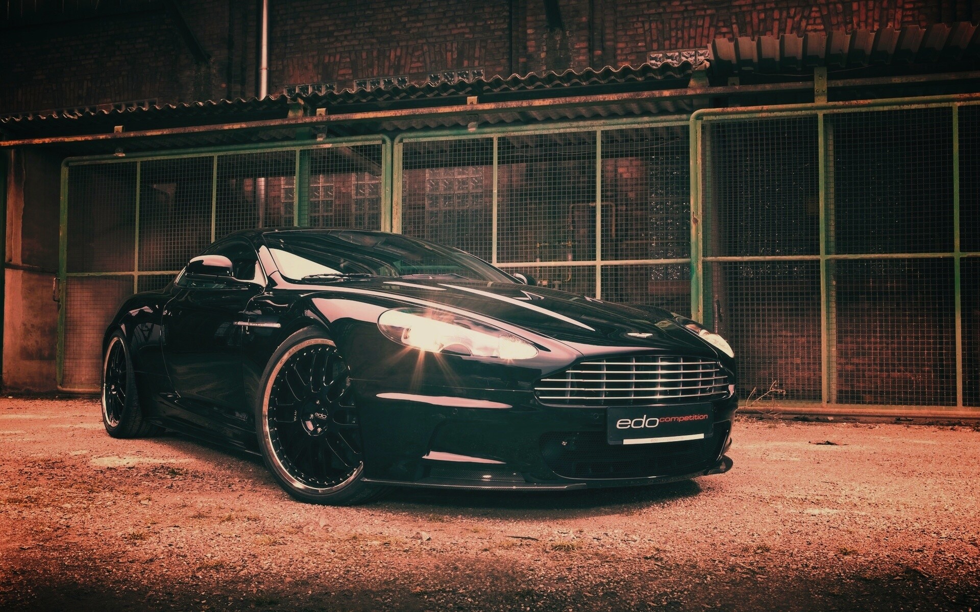 Aston Martin обои