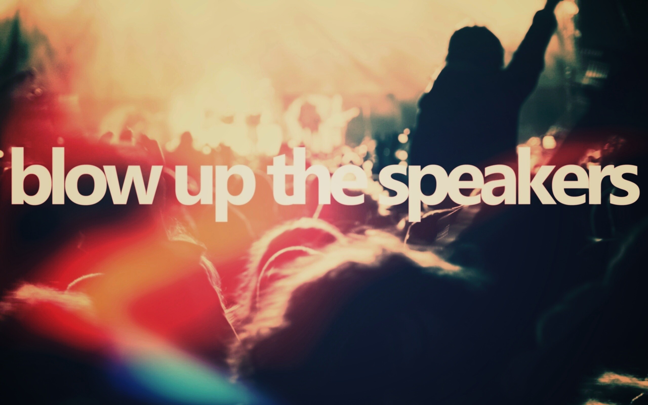 Blow up the speakers обои
