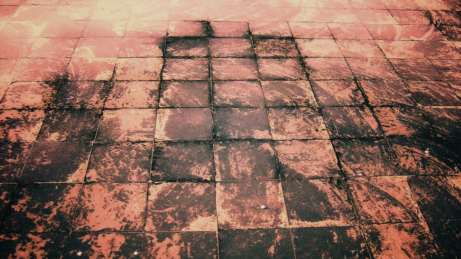 Дорога из серой плитки обои