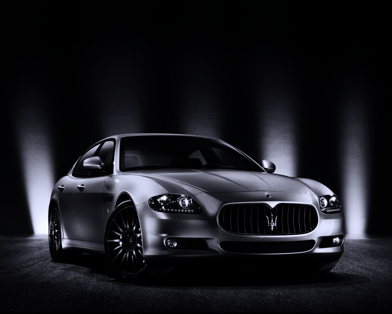 Maserati Quattroporte обои