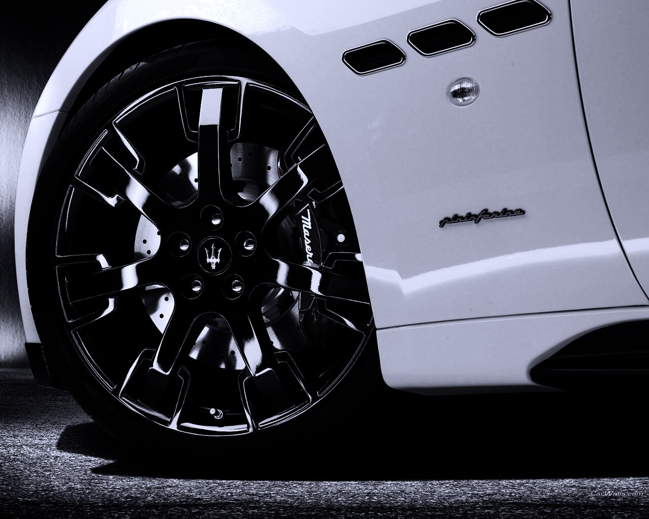 Колесу Maserati Granturismo обои