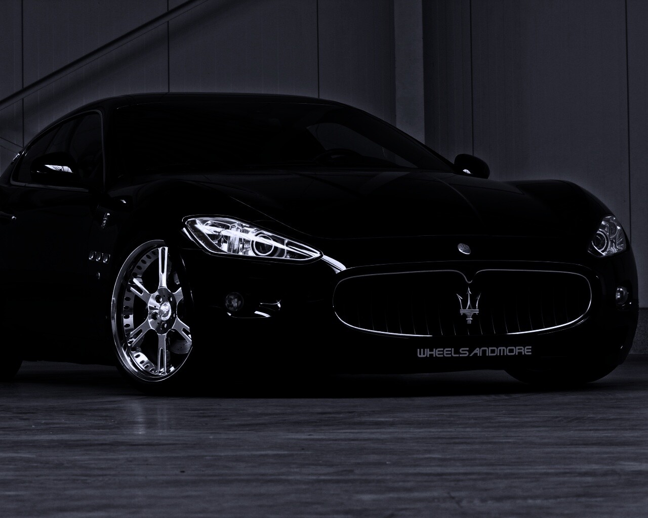 Черная мазерати Gran Turismo обои