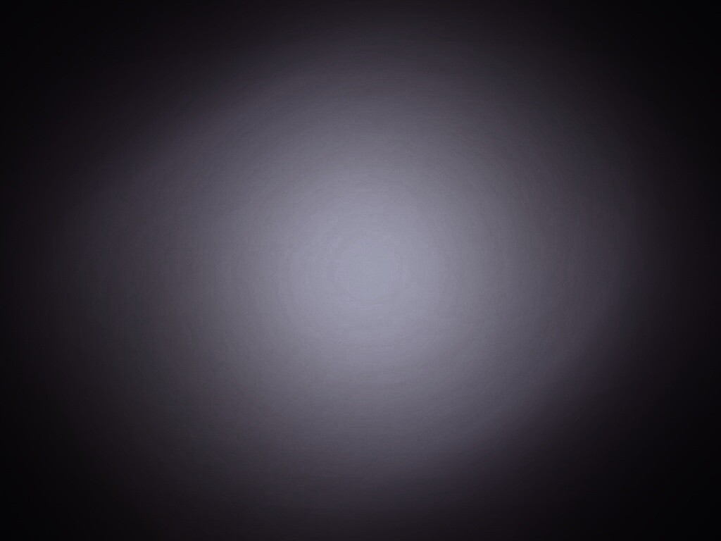 Свет на вишнёвом фоне обои