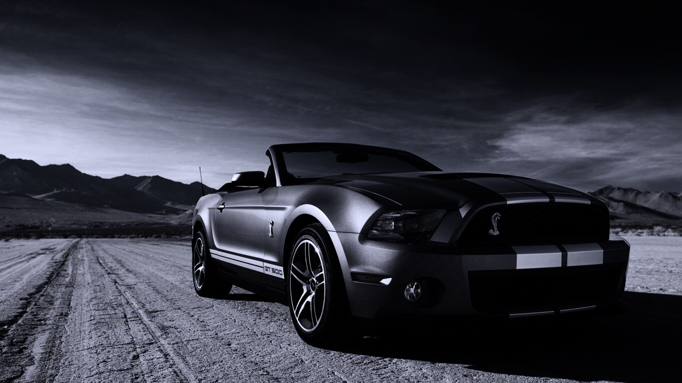 Ford Mustang на фоне гор обои