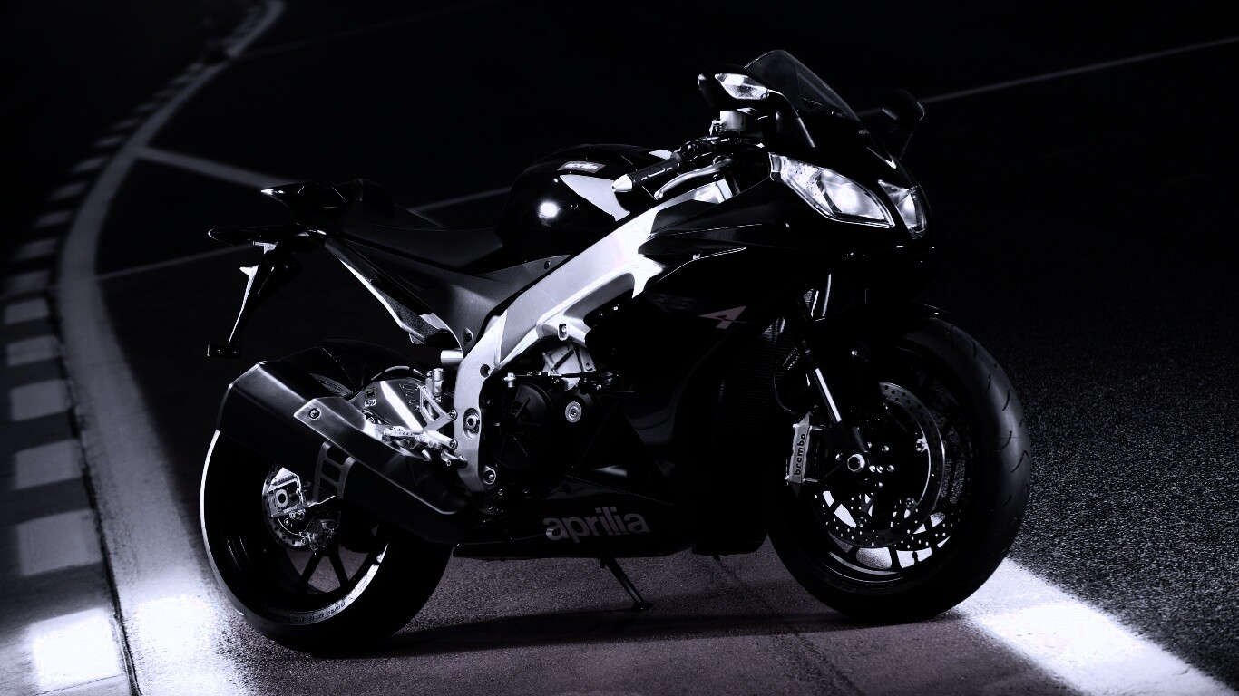 Aprilia на треке обои