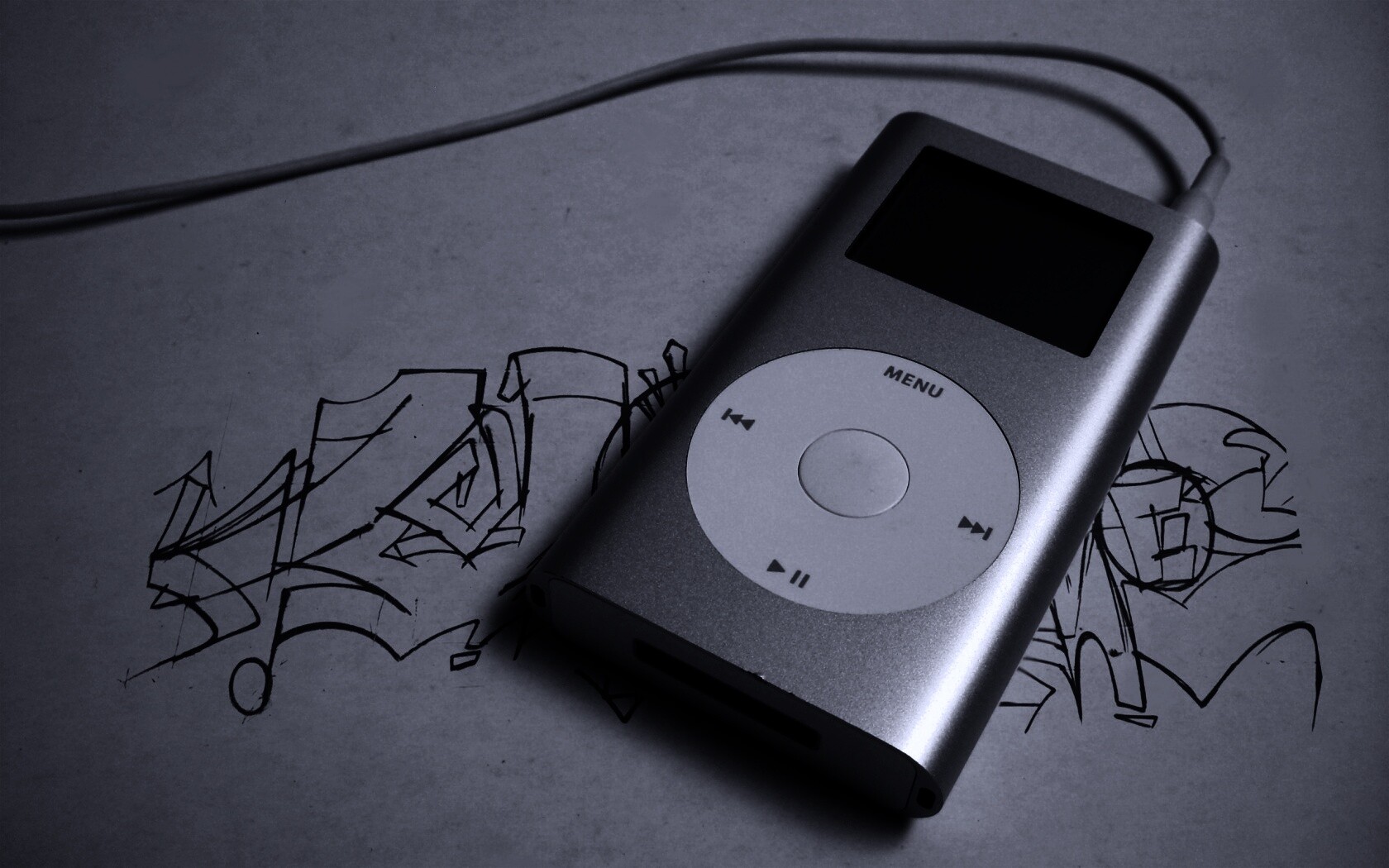 iPod на лиске с граффити обои