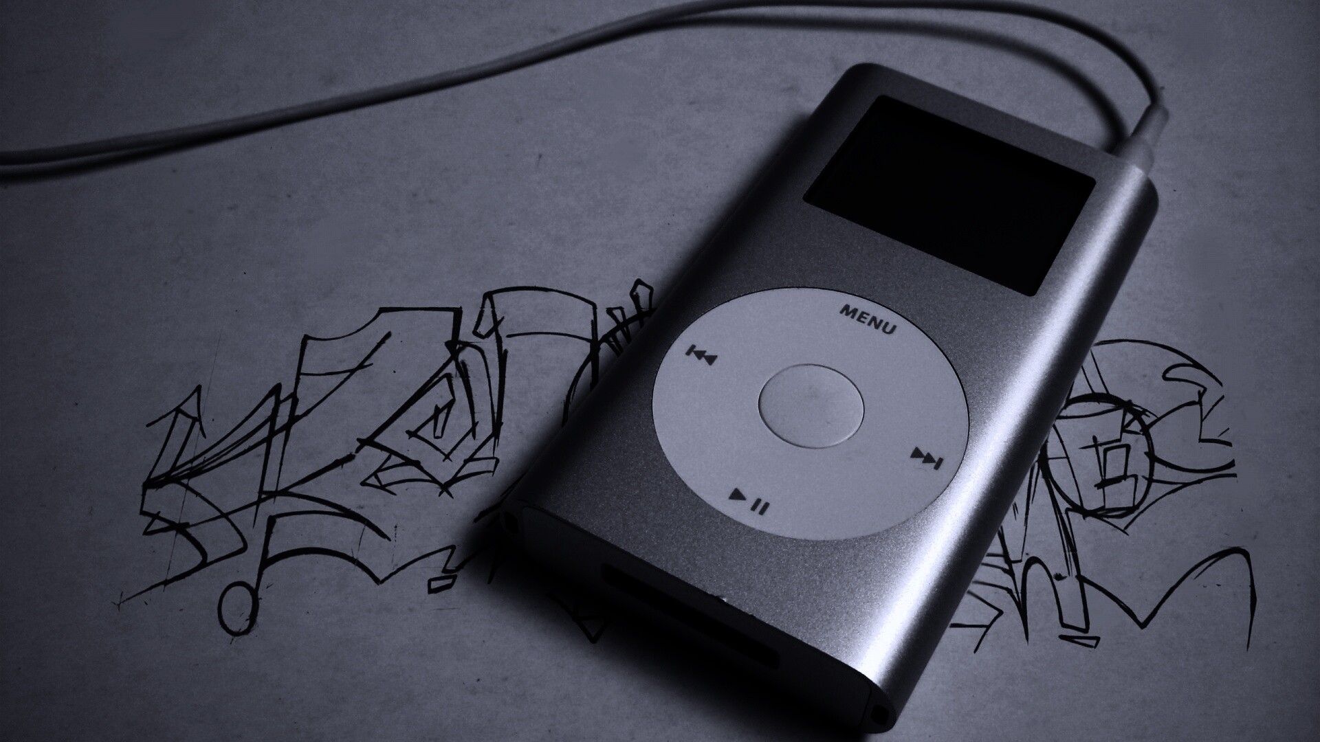 iPod на лиске с граффити обои