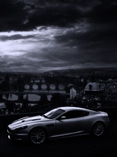 Aston Martin в городе обои