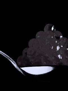 Ложка красной икры обои