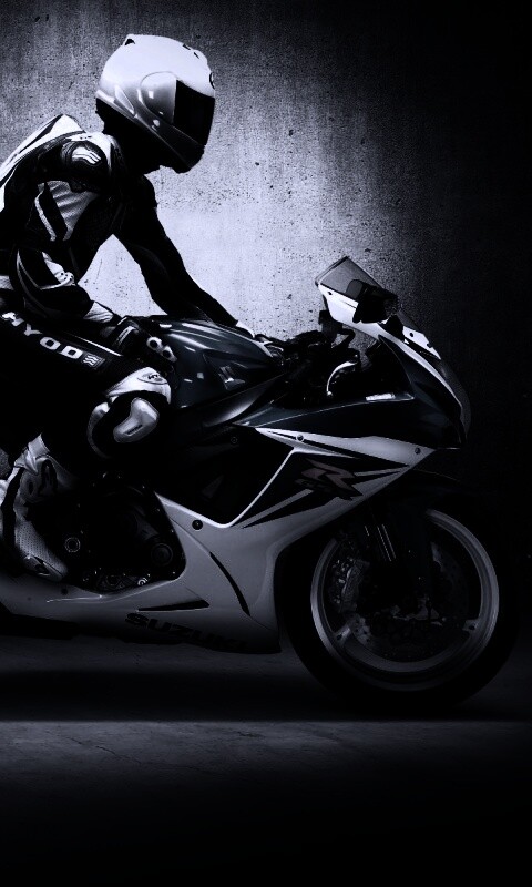 Suzuki и мотоциклист обои