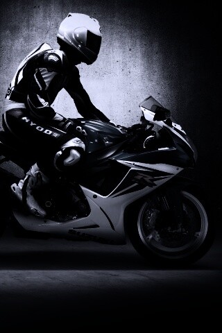 Suzuki и мотоциклист обои