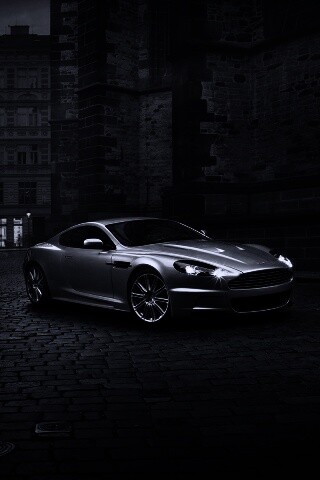 Серебристый Aston Martin обои