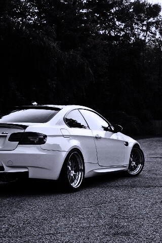 Белый BMW M3 обои