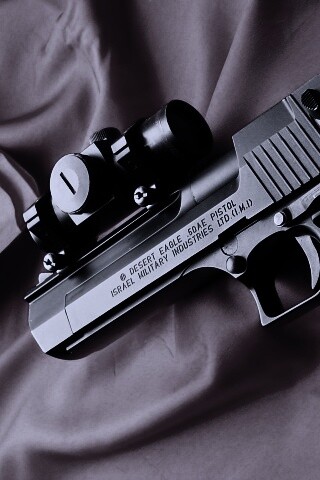 Пистолет Desert Eagle с прицелом обои