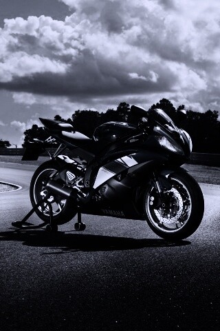 Yamaha R6 на трассе обои