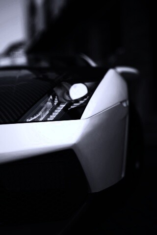 Lamborghini с карбоновым багажником обои